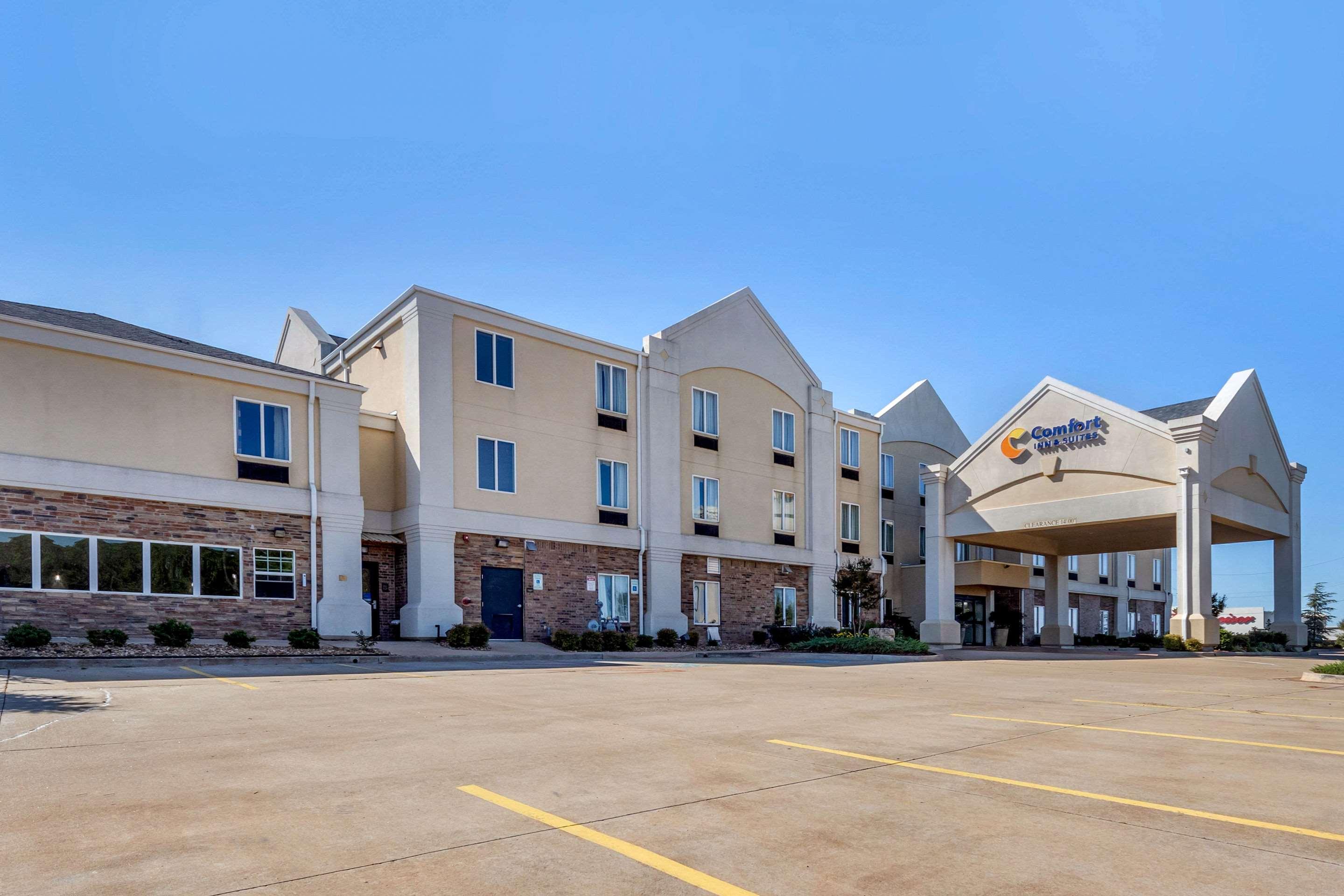 Comfort Inn & Suites Perry I-35 Exterior foto